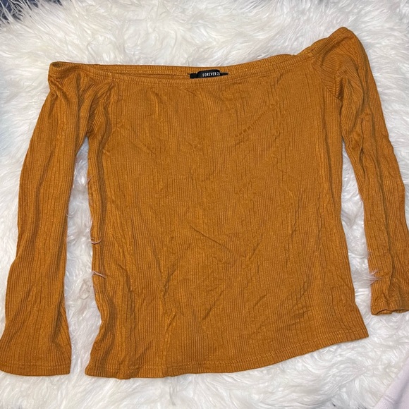 Top - Picture 4 of 4